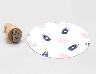 PERLENFISCHER-STEMPEL-BABYFLASCHE