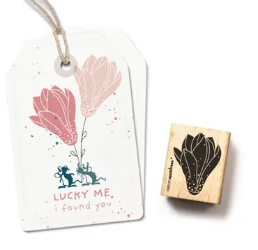 Cats on appletrees Stempel Magnolienblüte 3 geschlossen