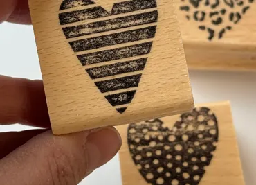 rain4flowers Stempel Herz gestreift